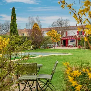 clos-des-hrissons-chambre-piscine-jardin.fr-provencehotel.com/